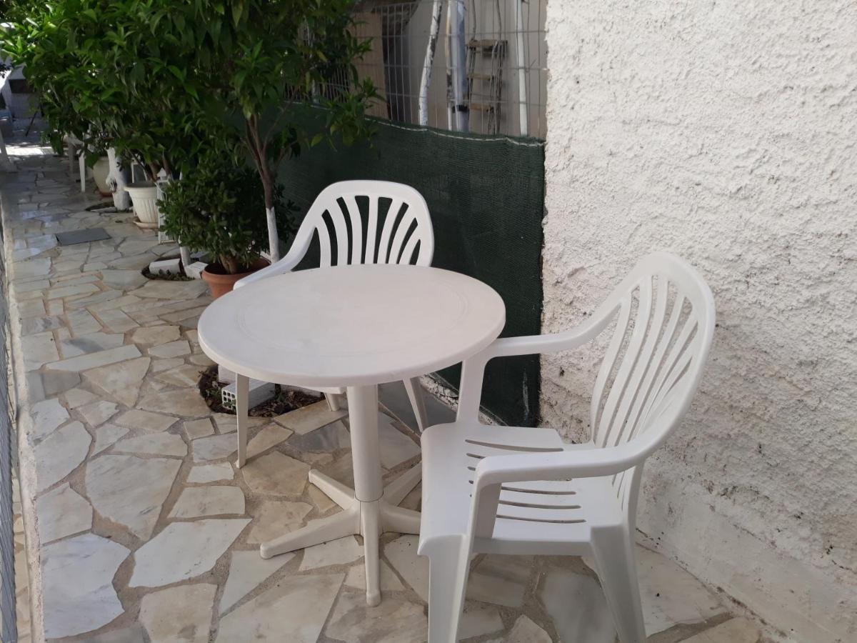 Cozy Flat In Nea Makri Apartman Kültér fotó